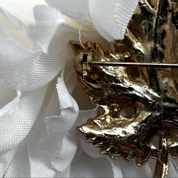 Vintage Retro Jade Stone Gold Tone Maple Leaf Brooch - Picture 9 of 9